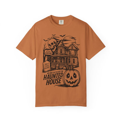 Spooky Haunted House T-shirt, Halloween Tee, Comfortable Graphic Shirt, Fall Festive Top, Unisex Horror Apparel, Ghostly Fun Wear